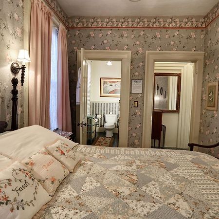 Barrister'S Bed & Breakfast Seneca Falls Exterior photo