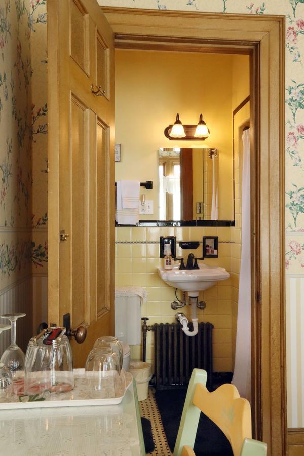 Barrister'S Bed & Breakfast Seneca Falls Exterior photo